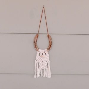 Horseshoe macrame wall hanging decoration
